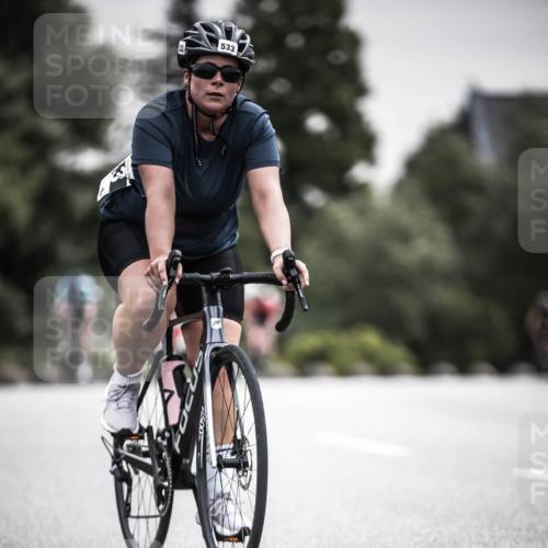21.06.2026 - 29. Vierlanden-Triathlon H.Heesch http://msf.ph/oto/9857259 21.06.2026 10:29:24 Radfahren 15, 35, 176, 326, 519, 533, 581 meine-sportfotos.de