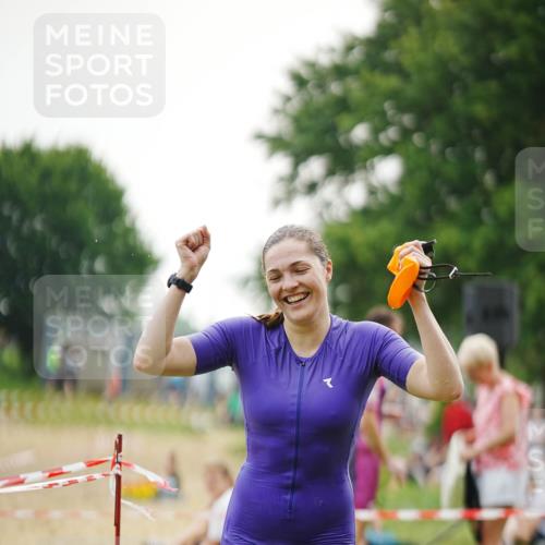 21.06.2026 - 29. Vierlanden-Triathlon LAZAROV Photography http://msf.ph/oto/9857281 21.06.2026 09:23:36 Schwimmen 270 meine-sportfotos.de