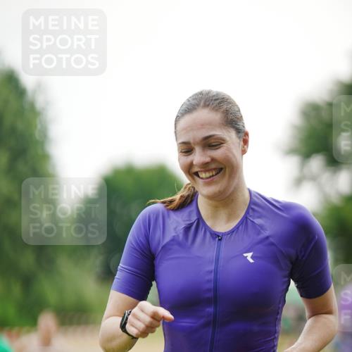 21.06.2026 - 29. Vierlanden-Triathlon LAZAROV Photography http://msf.ph/oto/9857289 21.06.2026 09:23:37 Schwimmen 270 meine-sportfotos.de