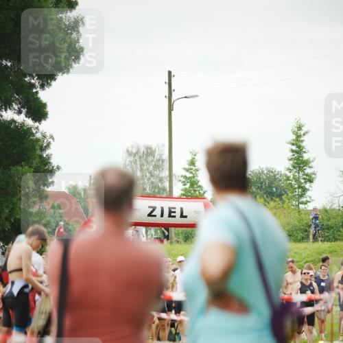 21.06.2026 - 29. Vierlanden-Triathlon LAZAROV Photography http://msf.ph/oto/9857306 21.06.2026 09:30:13 Schwimmen  meine-sportfotos.de