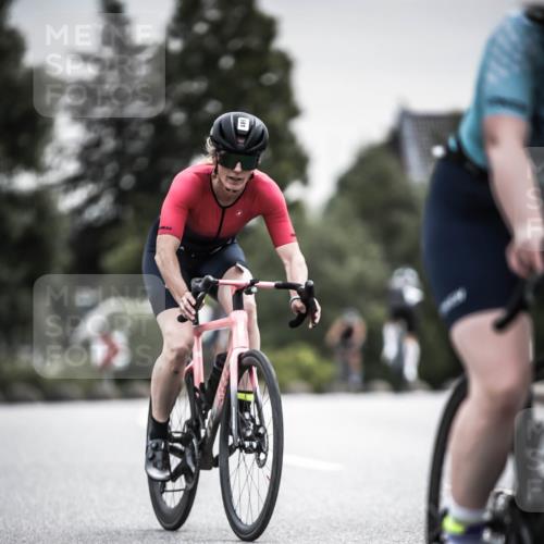 21.06.2026 - 29. Vierlanden-Triathlon H.Heesch http://msf.ph/oto/9857329 21.06.2026 10:29:30 Radfahren 15, 516, 519, 581 meine-sportfotos.de