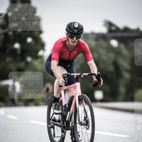 21.06.2026 - 29. Vierlanden-Triathlon H.Heesch http://msf.ph/oto/9857343 21.06.2026 10:29:30 Radfahren 15, 516, 519, 581 meine-sportfotos.de