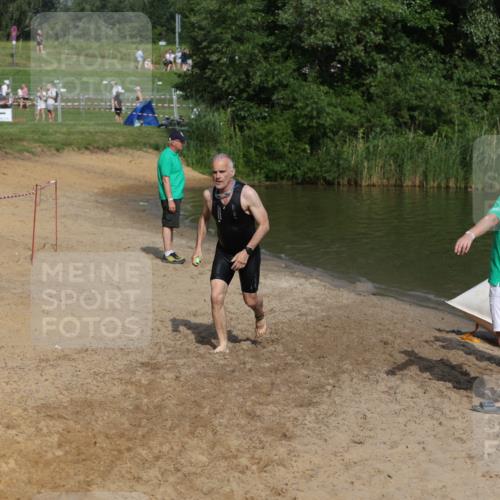 21.06.2026 - 29. Vierlanden-Triathlon Andreas Tolksdorf http://msf.ph/oto/9857345 21.06.2026 09:00:50 Schwimmen 74, 116, 140 meine-sportfotos.de