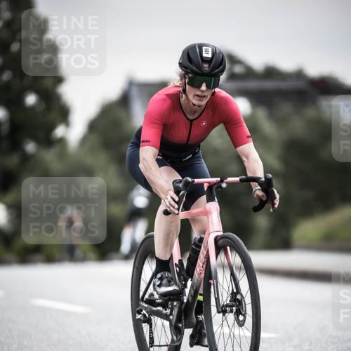 21.06.2026 - 29. Vierlanden-Triathlon H.Heesch http://msf.ph/oto/9857348 21.06.2026 10:29:30 Radfahren 15, 516, 519, 581 meine-sportfotos.de