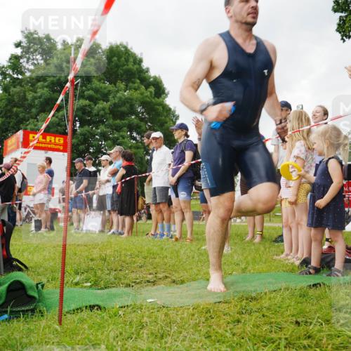 21.06.2026 - 29. Vierlanden-Triathlon LAZAROV Photography http://msf.ph/oto/9857379 21.06.2026 09:58:30 Schwimmen 305, 334, 348 meine-sportfotos.de