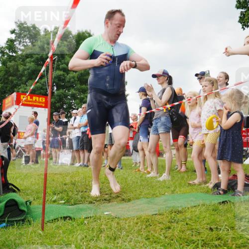 21.06.2026 - 29. Vierlanden-Triathlon LAZAROV Photography http://msf.ph/oto/9857380 21.06.2026 09:58:39 Schwimmen 320 meine-sportfotos.de