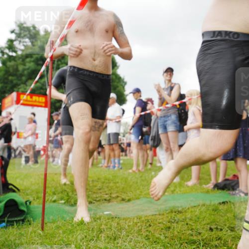 21.06.2026 - 29. Vierlanden-Triathlon LAZAROV Photography http://msf.ph/oto/9857393 21.06.2026 09:59:16 Schwimmen 303, 325, 356 meine-sportfotos.de