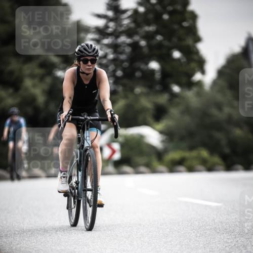 21.06.2026 - 29. Vierlanden-Triathlon H.Heesch http://msf.ph/oto/9857395 21.06.2026 10:29:33 Radfahren 15, 516, 519, 524, 581, 605 meine-sportfotos.de