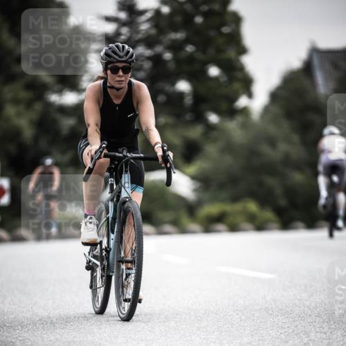 21.06.2026 - 29. Vierlanden-Triathlon H.Heesch http://msf.ph/oto/9857403 21.06.2026 10:29:34 Radfahren 15, 516, 524, 581, 605 meine-sportfotos.de