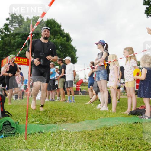 21.06.2026 - 29. Vierlanden-Triathlon LAZAROV Photography http://msf.ph/oto/9857406 21.06.2026 10:00:52 Schwimmen 330, 357 meine-sportfotos.de
