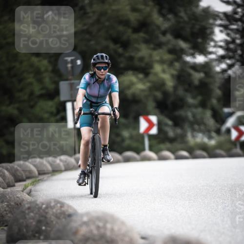 21.06.2026 - 29. Vierlanden-Triathlon H.Heesch http://msf.ph/oto/9857434 21.06.2026 10:29:37 Radfahren 14, 516, 524, 605 meine-sportfotos.de