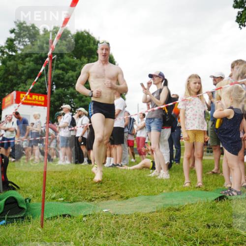 21.06.2026 - 29. Vierlanden-Triathlon LAZAROV Photography http://msf.ph/oto/9857480 21.06.2026 10:06:23 Schwimmen 438, 444, 464 meine-sportfotos.de