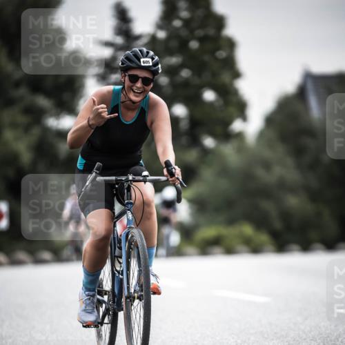 21.06.2026 - 29. Vierlanden-Triathlon H.Heesch http://msf.ph/oto/9857516 21.06.2026 10:29:39 Radfahren 14, 524, 557, 605 meine-sportfotos.de