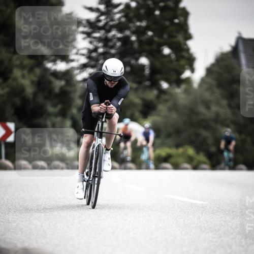 21.06.2026 - 29. Vierlanden-Triathlon H.Heesch http://msf.ph/oto/9857554 21.06.2026 10:29:43 Radfahren 14, 518, 557, 571, 605 meine-sportfotos.de