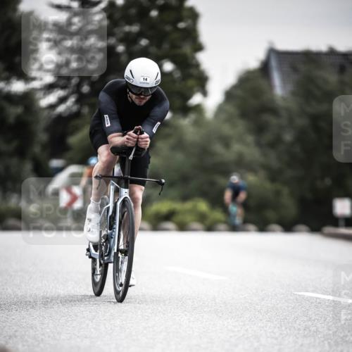 21.06.2026 - 29. Vierlanden-Triathlon H.Heesch http://msf.ph/oto/9857578 21.06.2026 10:29:43 Radfahren 14, 518, 557, 571, 605 meine-sportfotos.de