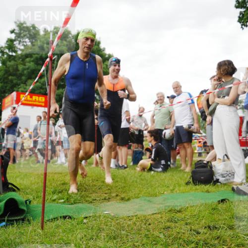 21.06.2026 - 29. Vierlanden-Triathlon LAZAROV Photography http://msf.ph/oto/9857608 21.06.2026 10:08:38 Schwimmen 403, 422, 432, 476, 1356 meine-sportfotos.de