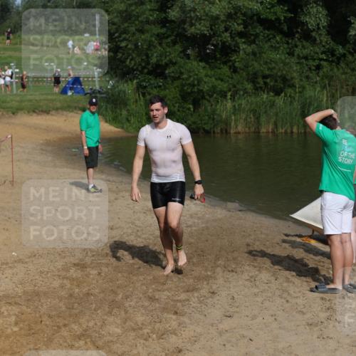 21.06.2026 - 29. Vierlanden-Triathlon Andreas Tolksdorf http://msf.ph/oto/9857619 21.06.2026 09:01:00 Schwimmen 74, 140 meine-sportfotos.de