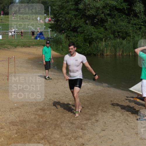 21.06.2026 - 29. Vierlanden-Triathlon Andreas Tolksdorf http://msf.ph/oto/9857644 21.06.2026 09:01:00 Schwimmen 74, 140 meine-sportfotos.de