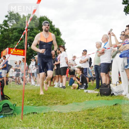 21.06.2026 - 29. Vierlanden-Triathlon LAZAROV Photography http://msf.ph/oto/9857656 21.06.2026 10:09:58 Schwimmen 427 meine-sportfotos.de