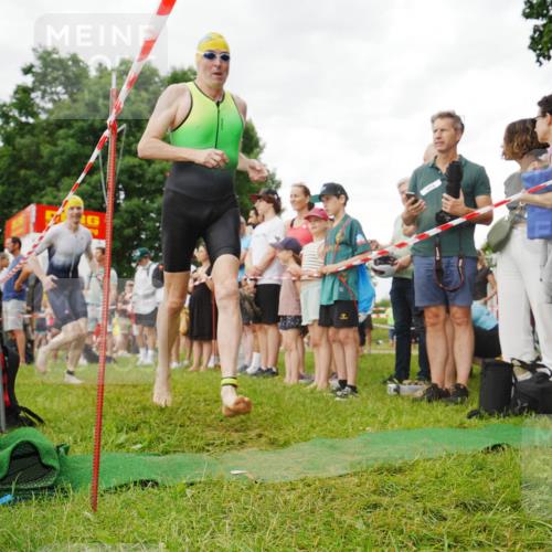 21.06.2026 - 29. Vierlanden-Triathlon LAZAROV Photography http://msf.ph/oto/9857687 21.06.2026 10:12:41 Schwimmen 401, 423 meine-sportfotos.de