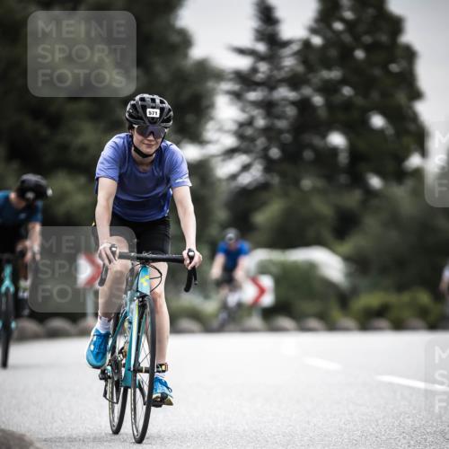 21.06.2026 - 29. Vierlanden-Triathlon H.Heesch http://msf.ph/oto/9857696 21.06.2026 10:29:50 Radfahren 22, 113, 518, 548, 571 meine-sportfotos.de