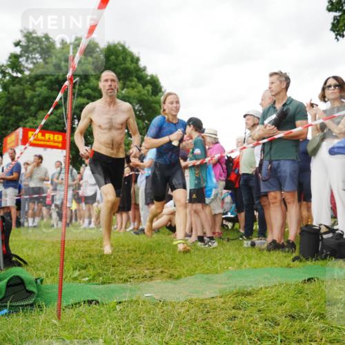 21.06.2026 - 29. Vierlanden-Triathlon LAZAROV Photography http://msf.ph/oto/9857757 21.06.2026 10:15:25 Schwimmen 526, 564, 584, 614, 621 meine-sportfotos.de