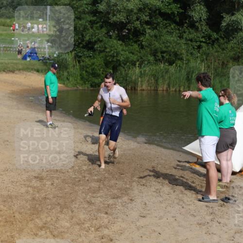 21.06.2026 - 29. Vierlanden-Triathlon Andreas Tolksdorf http://msf.ph/oto/9857798 21.06.2026 09:01:56 Schwimmen 20 meine-sportfotos.de