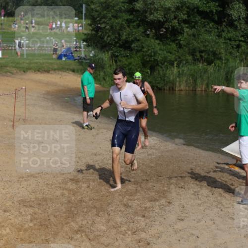 21.06.2026 - 29. Vierlanden-Triathlon Andreas Tolksdorf http://msf.ph/oto/9857853 21.06.2026 09:01:56 Schwimmen 20 meine-sportfotos.de