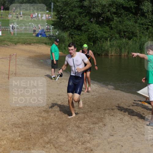 21.06.2026 - 29. Vierlanden-Triathlon Andreas Tolksdorf http://msf.ph/oto/9857860 21.06.2026 09:01:56 Schwimmen 20 meine-sportfotos.de