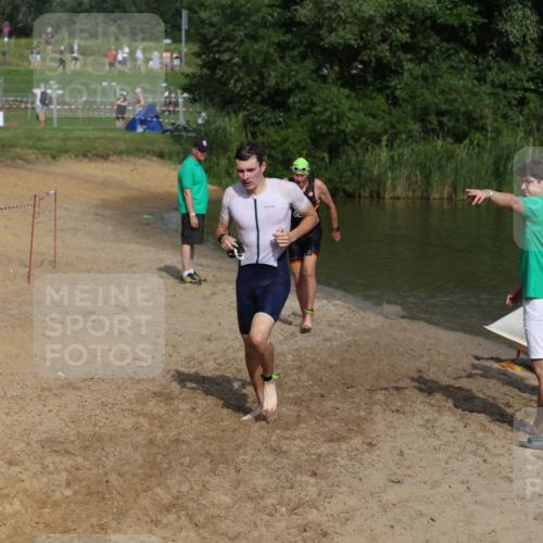 21.06.2026 - 29. Vierlanden-Triathlon Andreas Tolksdorf http://msf.ph/oto/9857866 21.06.2026 09:01:56 Schwimmen 20 meine-sportfotos.de