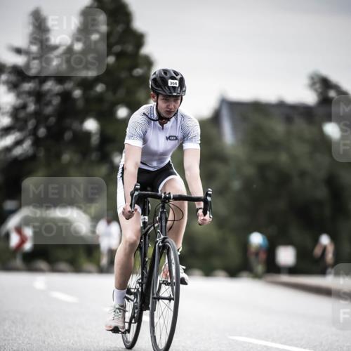 21.06.2026 - 29. Vierlanden-Triathlon H.Heesch http://msf.ph/oto/9857939 21.06.2026 10:30:04 Radfahren 2, 56, 72, 274, 284, 304, 497, 572 meine-sportfotos.de