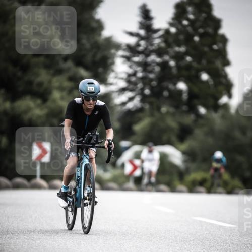 21.06.2026 - 29. Vierlanden-Triathlon H.Heesch http://msf.ph/oto/9857960 21.06.2026 10:30:06 Radfahren 2, 72, 274, 284, 300, 304, 497, 572 meine-sportfotos.de