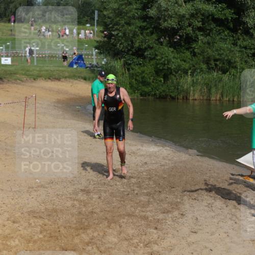 21.06.2026 - 29. Vierlanden-Triathlon Andreas Tolksdorf http://msf.ph/oto/9857962 21.06.2026 09:01:59 Schwimmen 20, 217 meine-sportfotos.de