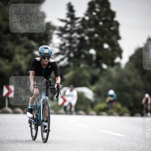 21.06.2026 - 29. Vierlanden-Triathlon H.Heesch http://msf.ph/oto/9857966 21.06.2026 10:30:06 Radfahren 2, 72, 274, 284, 300, 304, 497, 572 meine-sportfotos.de
