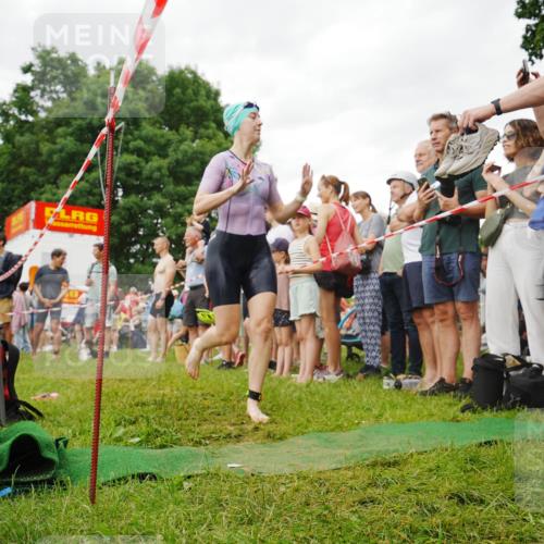 21.06.2026 - 29. Vierlanden-Triathlon LAZAROV Photography http://msf.ph/oto/9858007 21.06.2026 10:18:06 Schwimmen 481, 553, 557, 563 meine-sportfotos.de