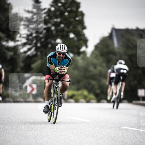 21.06.2026 - 29. Vierlanden-Triathlon H.Heesch http://msf.ph/oto/9858013 21.06.2026 10:30:11 Radfahren 274, 284, 300, 497, 539, 546, 568 meine-sportfotos.de