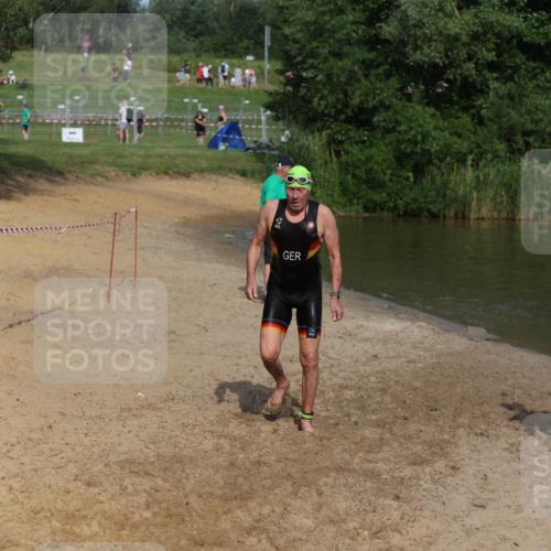 21.06.2026 - 29. Vierlanden-Triathlon Andreas Tolksdorf http://msf.ph/oto/9858048 21.06.2026 09:02:01 Schwimmen 217 meine-sportfotos.de