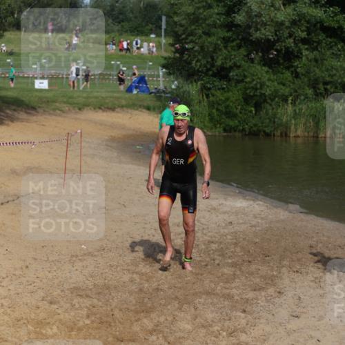 21.06.2026 - 29. Vierlanden-Triathlon Andreas Tolksdorf http://msf.ph/oto/9858056 21.06.2026 09:02:01 Schwimmen 217 meine-sportfotos.de