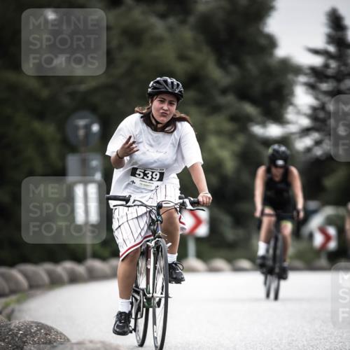 21.06.2026 - 29. Vierlanden-Triathlon H.Heesch http://msf.ph/oto/9858067 21.06.2026 10:30:15 Radfahren 284, 300, 522, 539, 546, 568, 570 meine-sportfotos.de