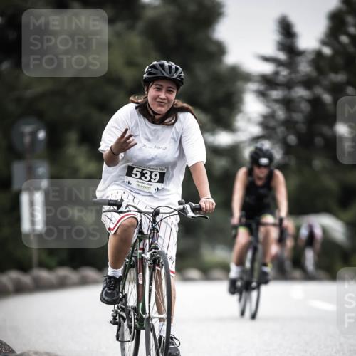 21.06.2026 - 29. Vierlanden-Triathlon H.Heesch http://msf.ph/oto/9858087 21.06.2026 10:30:15 Radfahren 284, 300, 522, 539, 546, 568, 570 meine-sportfotos.de