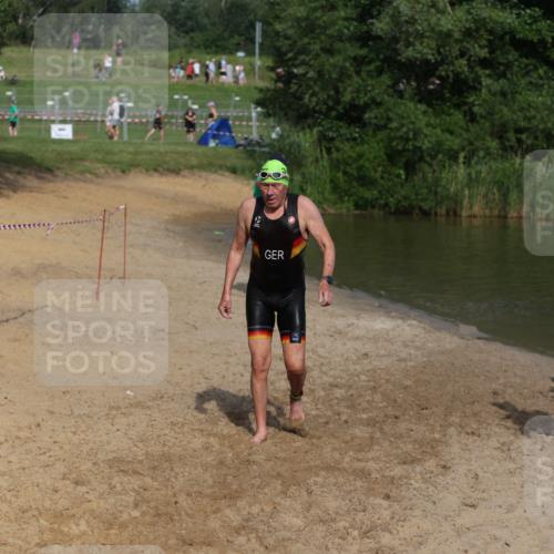 21.06.2026 - 29. Vierlanden-Triathlon Andreas Tolksdorf http://msf.ph/oto/9858100 21.06.2026 09:02:01 Schwimmen 217 meine-sportfotos.de