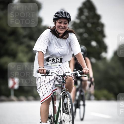 21.06.2026 - 29. Vierlanden-Triathlon H.Heesch http://msf.ph/oto/9858116 21.06.2026 10:30:16 Radfahren 300, 522, 527, 539, 546, 568, 570 meine-sportfotos.de