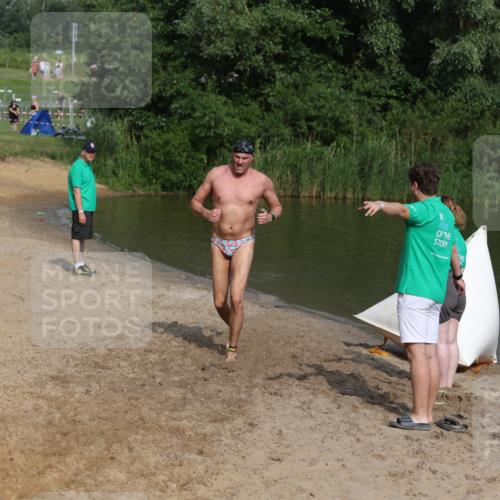 21.06.2026 - 29. Vierlanden-Triathlon Andreas Tolksdorf http://msf.ph/oto/9858124 21.06.2026 09:02:12 Schwimmen 217, 231, 283 meine-sportfotos.de