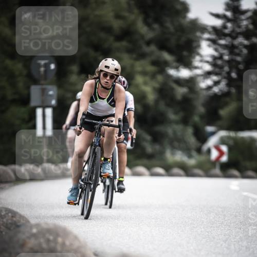 21.06.2026 - 29. Vierlanden-Triathlon H.Heesch http://msf.ph/oto/9858126 21.06.2026 10:30:21 Radfahren 355, 522, 527, 539, 568, 570 meine-sportfotos.de