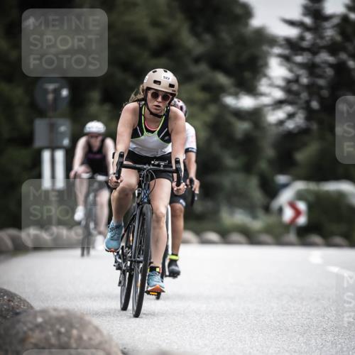 21.06.2026 - 29. Vierlanden-Triathlon H.Heesch http://msf.ph/oto/9858143 21.06.2026 10:30:21 Radfahren 355, 522, 527, 539, 568, 570 meine-sportfotos.de