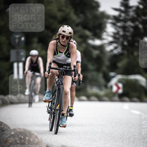 21.06.2026 - 29. Vierlanden-Triathlon H.Heesch http://msf.ph/oto/9858148 21.06.2026 10:30:21 Radfahren 355, 522, 527, 539, 568, 570 meine-sportfotos.de