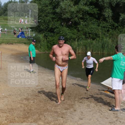21.06.2026 - 29. Vierlanden-Triathlon Andreas Tolksdorf http://msf.ph/oto/9858174 21.06.2026 09:02:13 Schwimmen 217, 231, 283 meine-sportfotos.de