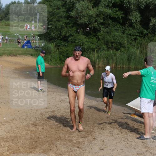 21.06.2026 - 29. Vierlanden-Triathlon Andreas Tolksdorf http://msf.ph/oto/9858189 21.06.2026 09:02:13 Schwimmen 217, 231, 283 meine-sportfotos.de