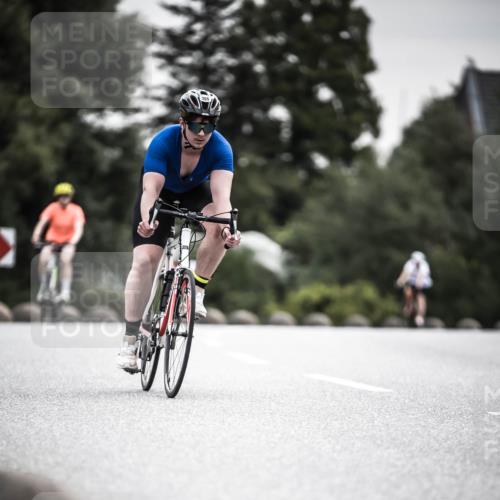 21.06.2026 - 29. Vierlanden-Triathlon H.Heesch http://msf.ph/oto/9858206 21.06.2026 10:30:27 Radfahren 355, 365, 527, 556 meine-sportfotos.de
