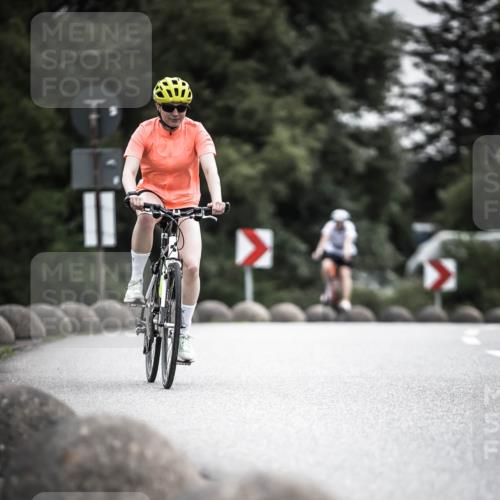 21.06.2026 - 29. Vierlanden-Triathlon H.Heesch http://msf.ph/oto/9858259 21.06.2026 10:30:31 Radfahren 307, 355, 365, 556, 579 meine-sportfotos.de